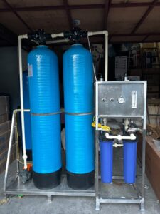 Water filter plant with UV treatment system